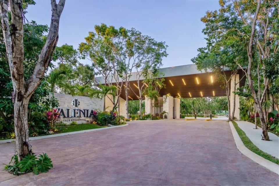 Lote residencial en venta en exclusivo club residencial en Playa del Carmen